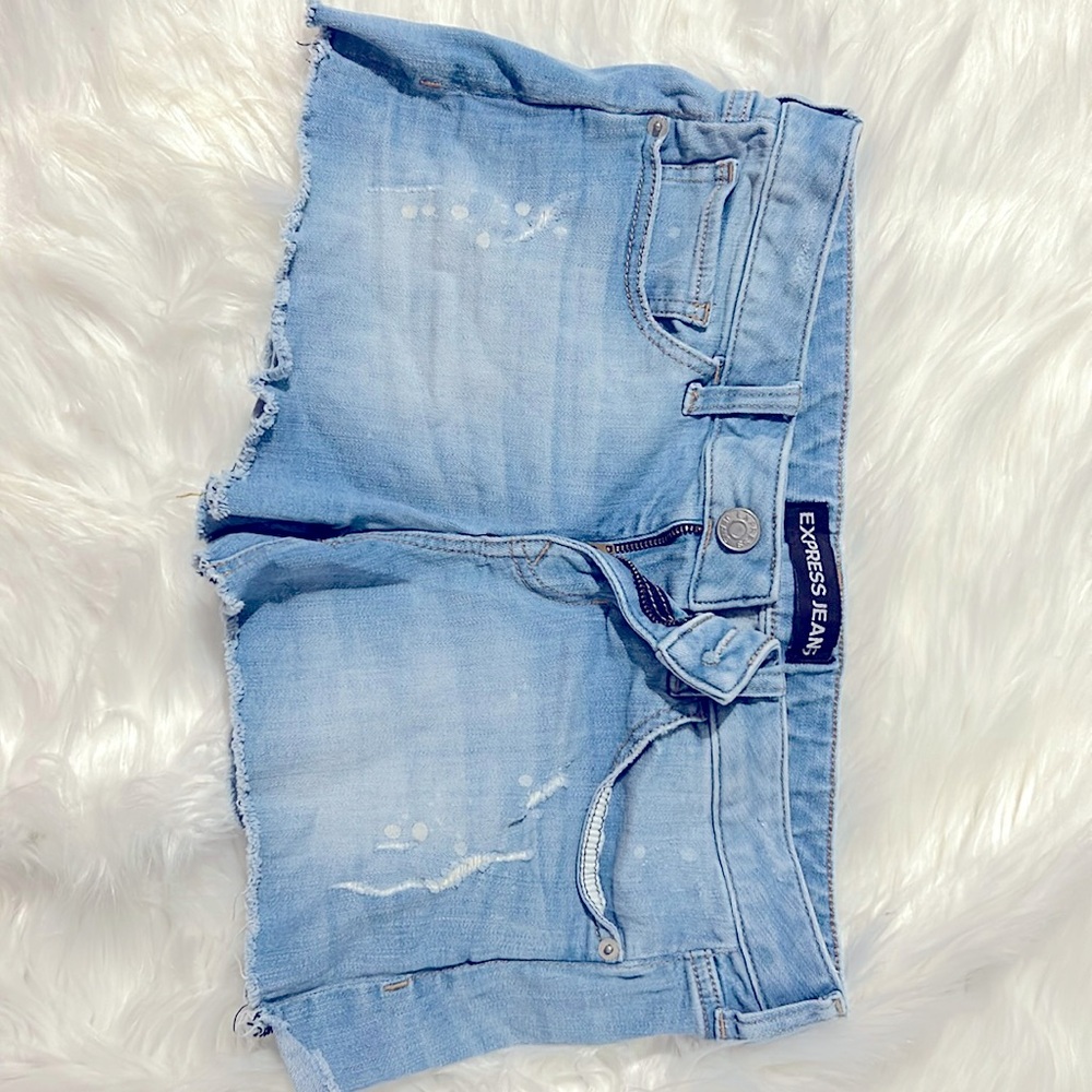 Express size 6 Jean shorts